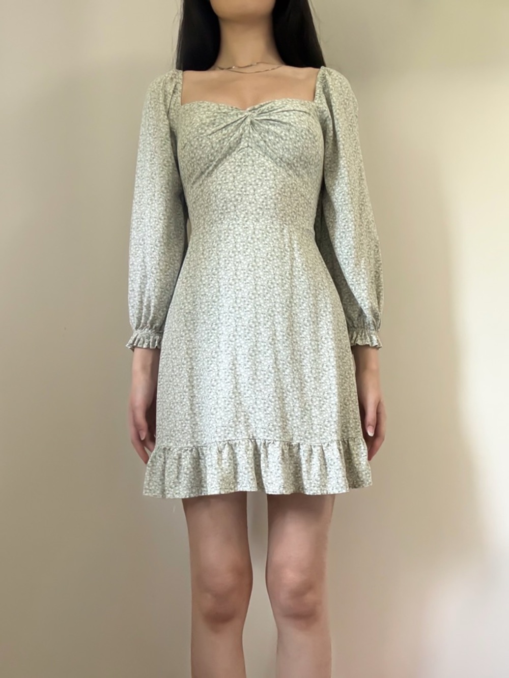 HOLLISTER Smocked Mini Dress Floral Light Green Size XS GUC